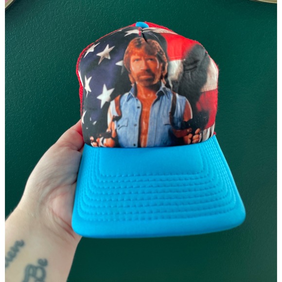 Chuck Norris Trucker Hat Mens One Size Red Blue American Flag Graphic USA 80s - Picture 1 of 7